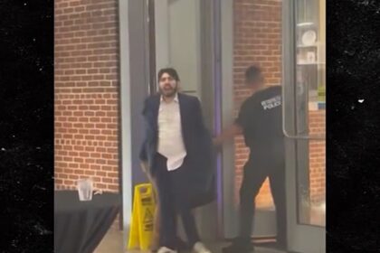 Sospetto sparatutto del museo ebraico arrestato, urla "Palestina libera", in video