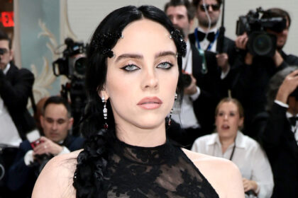 Billie Eilish risponde alle sue false immagini di intelligenza artificiale al Met Gala 2025: "Non ero nemmeno lì"
