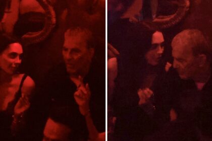 Kevin Costner chiacchiera misterioso al raspoutine night club