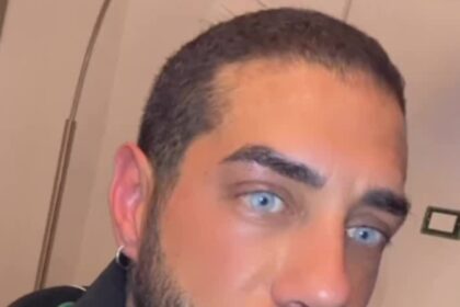 ''Sono 15 anni che non tocco una tetta vera'': Francesco Chiofalo spiega che tutte le sue ex hanno il seno rifatto - Gossip.it
