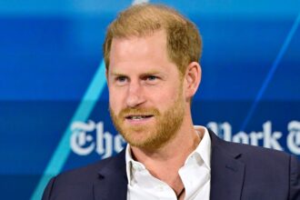 Il principe Harry spera di riconciliare con il re Carlo, famiglia reale