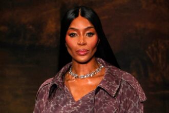 Perché Naomi Campbell e More Celebs Manped Event
