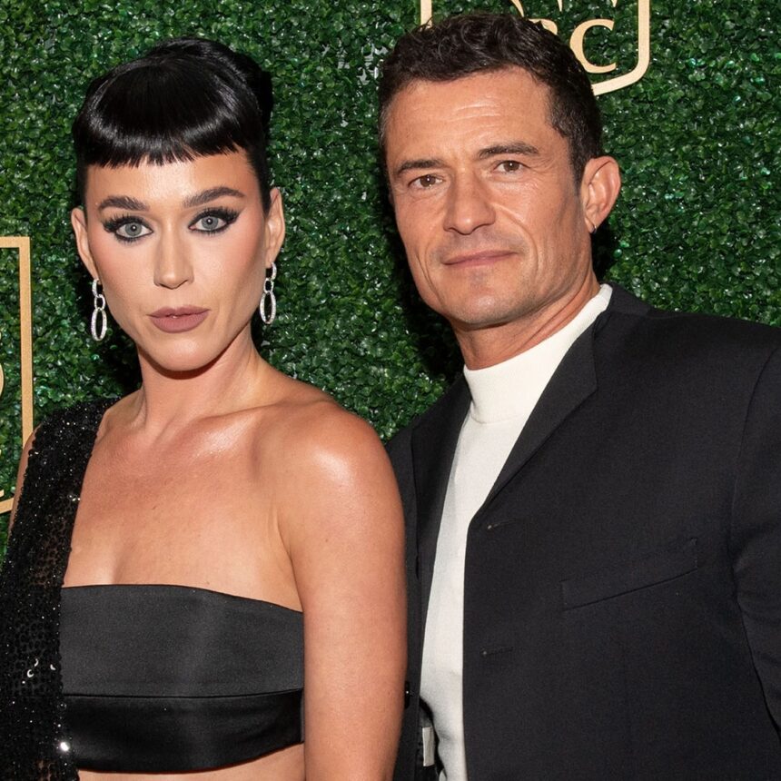 Katy Perry chiama Orlando Bloom DMS al concerto