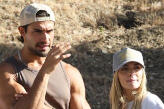Sam Asghari e Brooke Irvine alla data dopo le buffonate dell'aereo di Britney Spears
