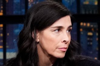 Sarah Silverman rivela che il nonno ha ucciso suo fratello infantile