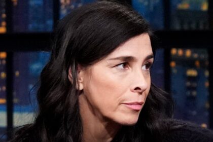 Sarah Silverman rivela che il nonno ha ucciso suo fratello infantile