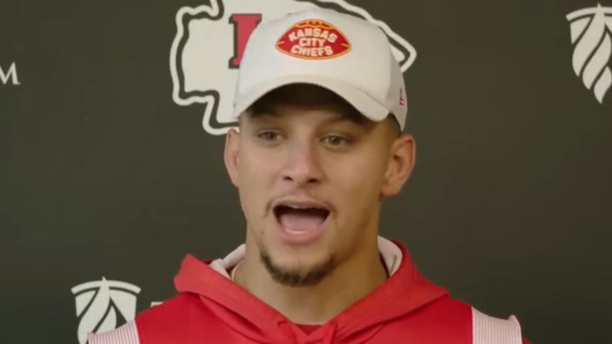 Patrick Mahomes su Travis Kelce, "Se è la sua ultima corsa, non lo sapresti mai"
