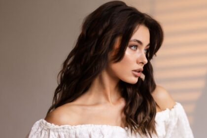 11 prodotti per capelli che aumentano il volume per l'estate