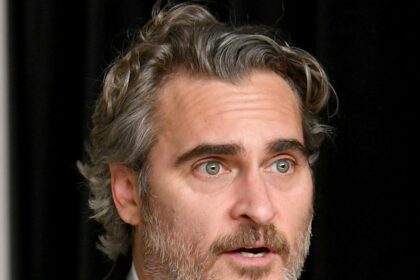Volvo SUV di Joaquin Phoenix rubato fuori dalla sua casa di Los Angeles