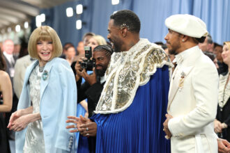 Ogni celebrità al Met Gala 2025 - Vedi tutte le foto del tappeto rosso e la lista degli ospiti completi (aggiornando dal vivo tutta la notte)