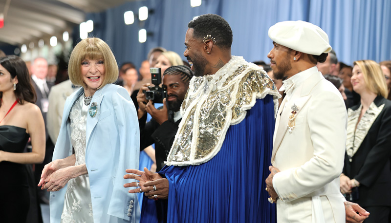 Ogni celebrità al Met Gala 2025 - Vedi tutte le foto del tappeto rosso e la lista degli ospiti completi (aggiornando dal vivo tutta la notte)