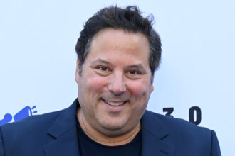 L'attore "Heroes" Greg Grunberg spiega perché improvvisamente è diventato calvo