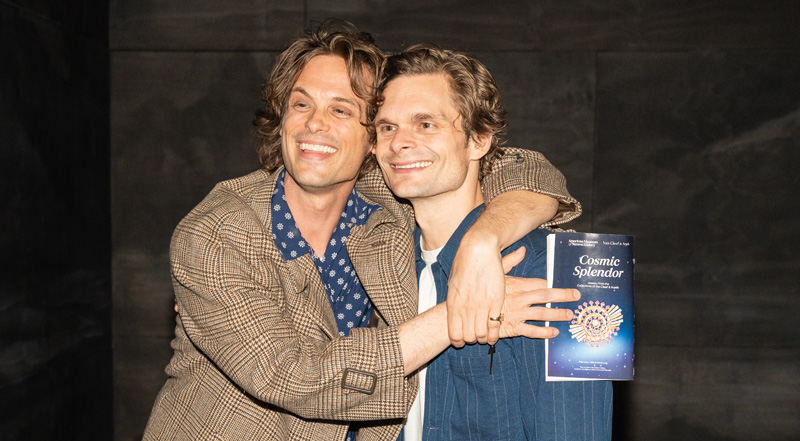Matthew Gray Gubler incontra finalmente il suo doppelganger di Broadway, Andrew Durand, al nuovo musical "Dead Outlaw"