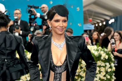 Halle Berry indossa uno sguardo audace a Met Gala 2025, 8 anni dopo la sua ultima apparizione all'evento!