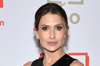 Hilaria Baldwin afferma che l'ADHD è la ragione del suo confusione di accenti