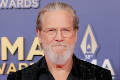 Jeff Bridges condivide l'aggiornamento della salute quasi 5 anni dopo la battaglia del cancro
