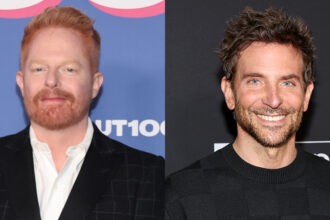 Jesse Tyler Ferguson rivela perché una volta ha bussato alla porta di Bradley Cooper a mezzanotte senza preavviso