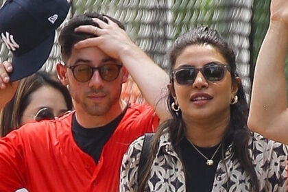 Nick Jonas ottiene il supporto dalla moglie Priyanka Chopra mentre gioca a softball a Central Park