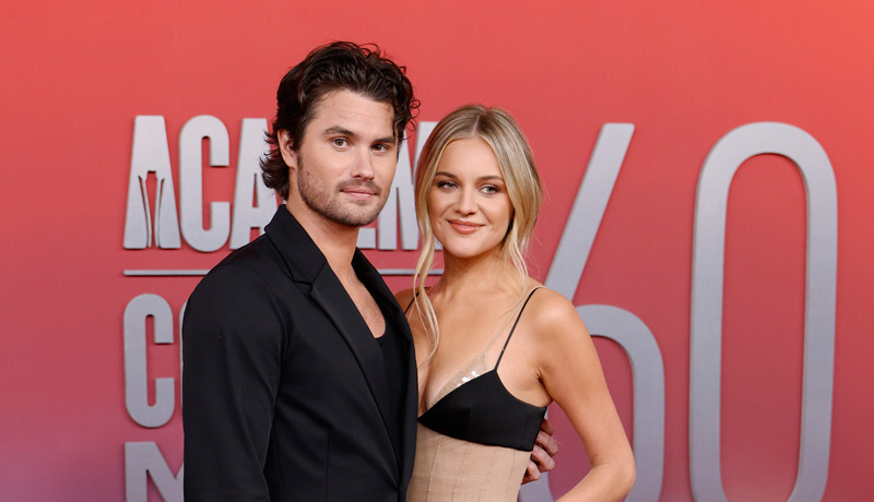 Kelsea Ballerini porta il fidanzato Chase Stokes come appuntamento ai premi ACM 2025