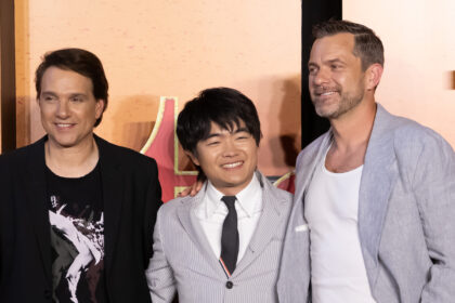 Ralph Macchio, Ben Wang e Joshua Jackson escono per promuovere "Karate Kid: Legends" a Città del Messico