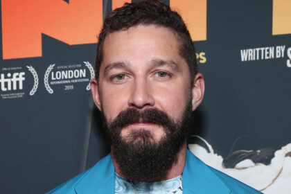 Shia Labeouf rivela che stava dormendo a Central Park tra le tensioni con Alec Baldwin in Broadway Play