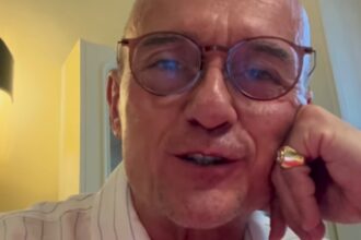 ''Ho tagliato i ponti, tanto da essere considerato ingrato'': Alfonso Signorini prende le distanze dal gossip, vorrebbe fare il divulgatore culturale - Gossip.it