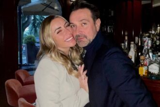 ''Una festa per pochi intimi, in abito bianco con mia figlia Ginevra che ci porta le fedi'': Karina Cascella annuncia le nozze e svela la data - Gossip.it