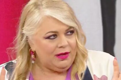 ''Dicono che sono uguale al divano della Balivo'': Rossella Erra parla degli insulti che le fanno male dopo l'annuncio dei 17 chili persi - Gossip.it