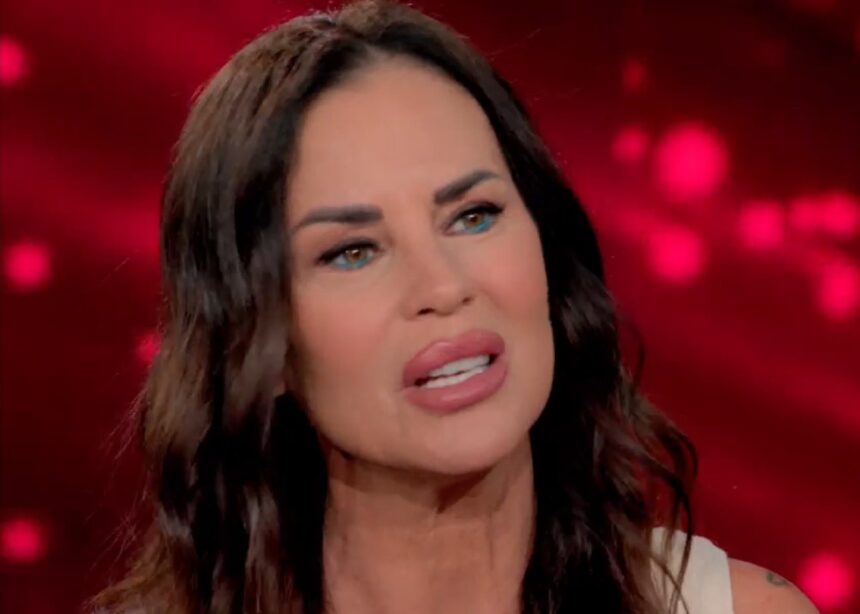 ''La chirurgia estetica ben fatta può essere meglio di uno psicologo'': le parole di Antonella Mosetti fanno discutere - Gossip.it
