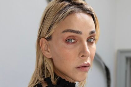 ''Mi faceva schifo il pene, non volevo guardarmi allo specchio'': Vittoria Schisano parla dell'operazione per cambiare sesso - Gossip.it