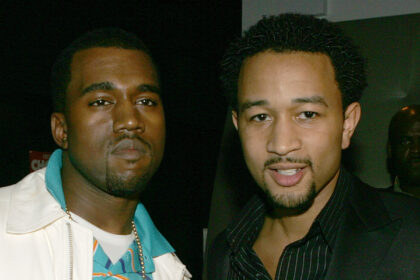John Legend si rivolge al "declino" dell'ex amico Kanye West, dice che è "scioccante vedere dove si trova ora"