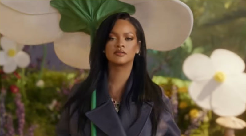Testo di "Friend of Mine": Rihanna drops Nuova canzone per la colonna sonora del film "Stuscs" - Guarda il video!