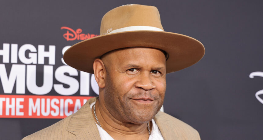 "È così Raven" Allume Rondell Sheridan ricoverato con grave pancreatite