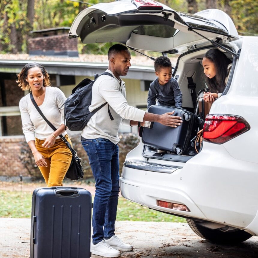 Viaggiare in macchina con bambini? Ecco cosa hai bisogno