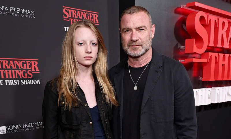 Liev Schreiber fa i primi commenti sulla figlia trans Kai, rivela la sua reazione alla sua uscita