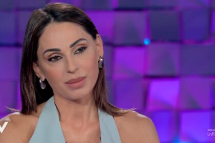 ''Poco dopo che è venuta a mancare mamma si è rifatto una vita troppo presto'': Anna Tatangelo rivela di non sentire spesso suo padre - Gossip.it