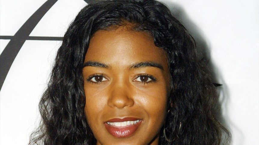 L'ex MTV VJ Ananda Lewis è morto dopo la battaglia per il cancro al seno
