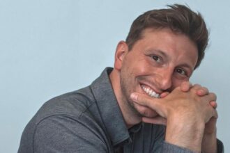 Alandolo con il tuo libro