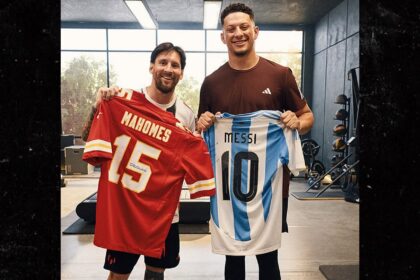 Patrick Mahomes, Leonel Messi Swap ha autografato le maglie dopo le riprese commerciali