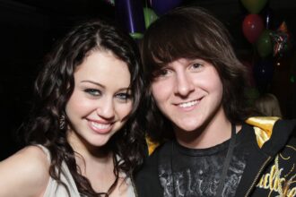 Mitchel Musso di Hannah Montana su Miley Cyrus Weed Afferma