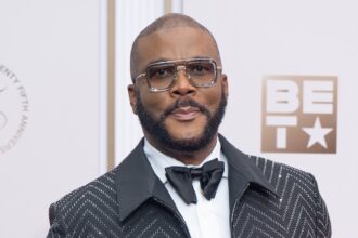 Tyler Perry ha citato in giudizio dalla stella ovale in una causa per molestie sessuali da $ 260 milioni