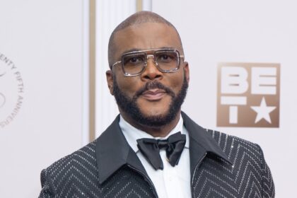 Tyler Perry ha citato in giudizio dalla stella ovale in una causa per molestie sessuali da $ 260 milioni