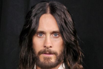 Jared Leto accusato di comportamenti inappropriati nei confronti delle ragazze minorenni in New Exposé