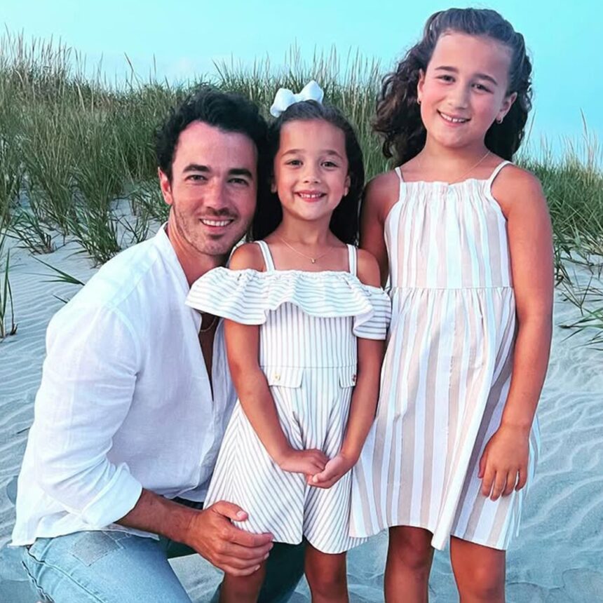 Kevin Jonas dettaglia la vita come una ragazza papà