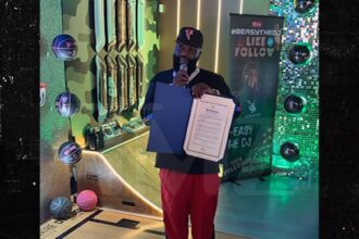 Rick Ross onorato dal Congresso in vista dell'annuale Show Car & Bike