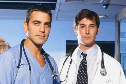 NOAH WYLE Azioni ER Costar George Clooney ha guardato il Pitt