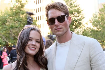 Ava Phillippe, Dakota Brubaker Fai debutto sul tappeto rosso