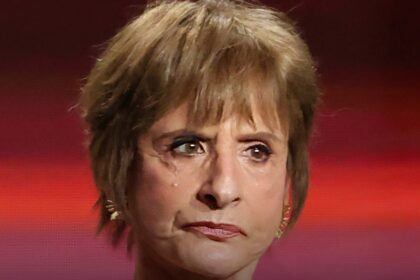 Patti Lupone si scusa per aver chiamato Star una "cagna" tra le chiamate per disinvitarla da Tonys