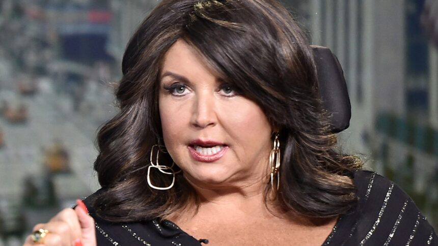 Abby Lee Miller fa causa all'ospedale Cedars-Sinai, afferma che i medici hanno lasciato il catetere nel suo corpo