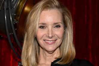 Lisa Kudrow quando si unisce al cast di White Lotus Stagione 4